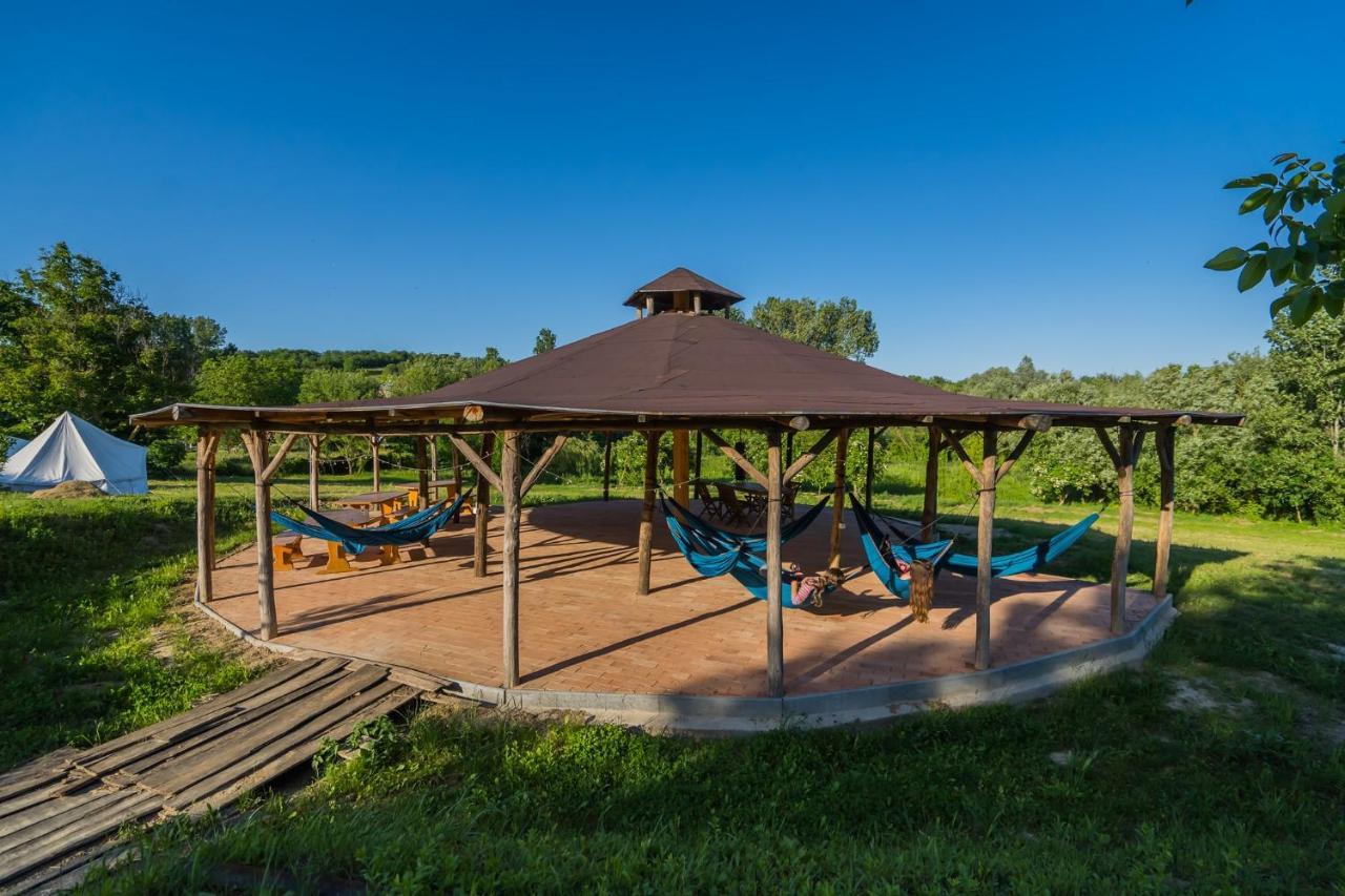 Szellős Rét Camping Balvanyos Exterior foto