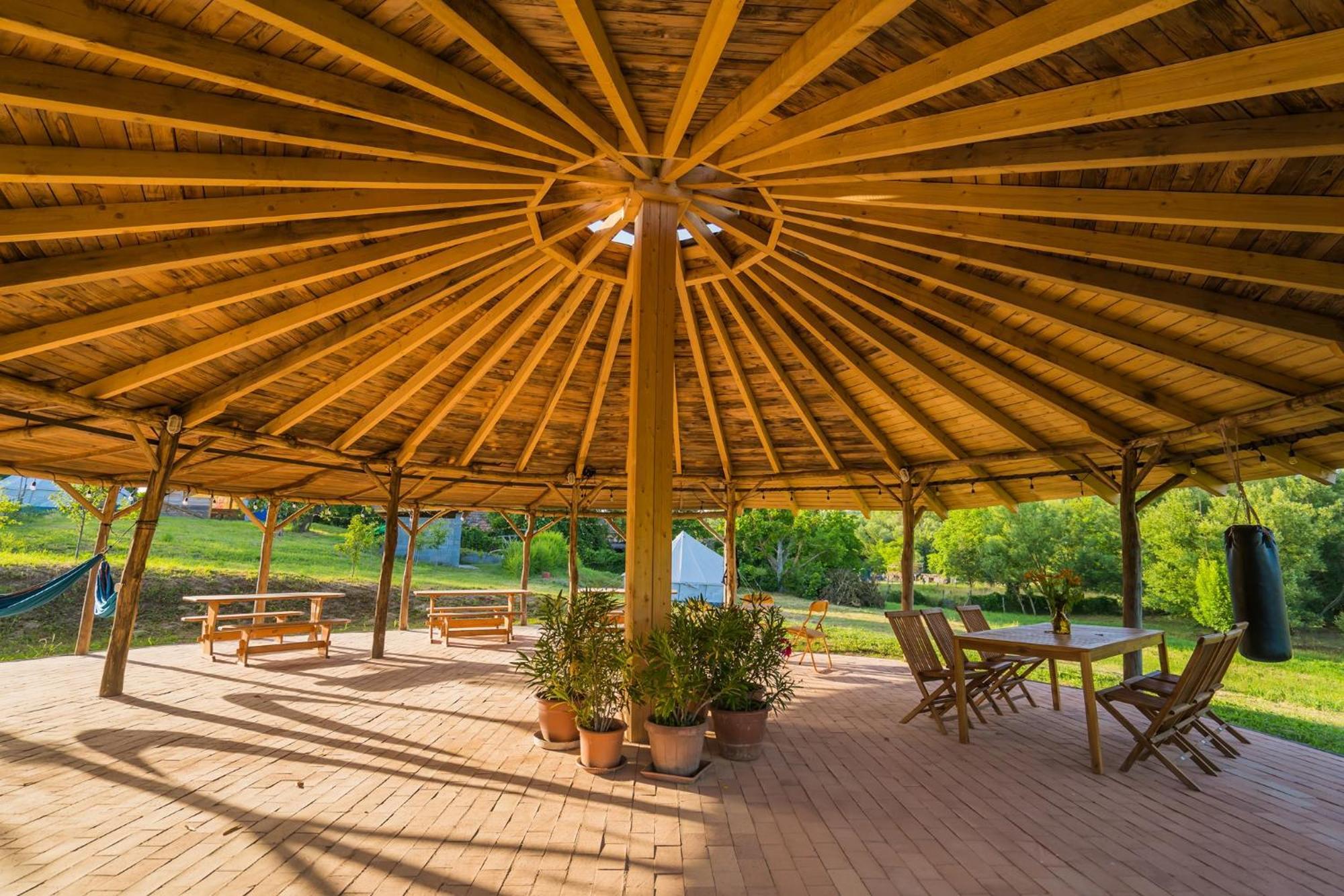 Szellős Rét Camping Balvanyos Exterior foto